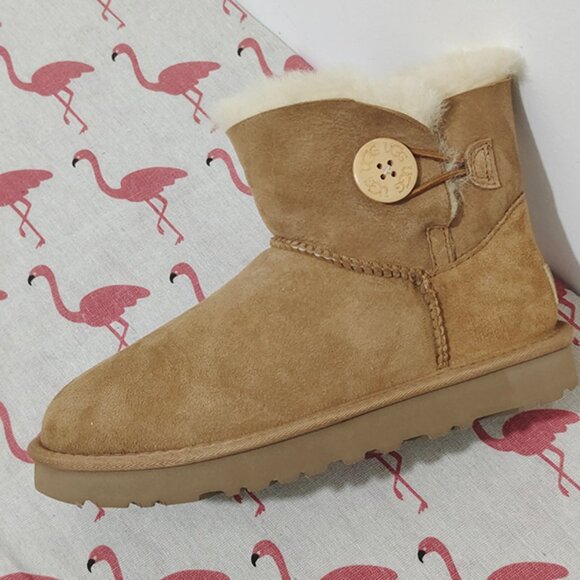 UGG Brown Buckle Snow Womens Boots - Picture 3 of 7